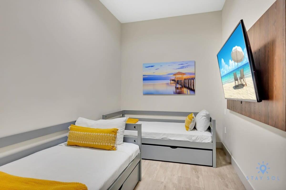 Hollywood Beach Broad - Walk - Amazing Pool - Hot Tub Екстер'єр фото